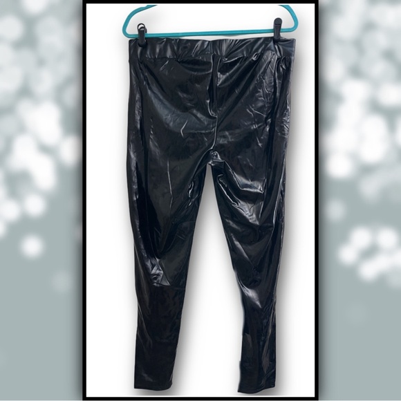 🍒NEW🍒 TORRID Black Patent Leather Liquid Leggings #T1977pk - Picture 3 of 4